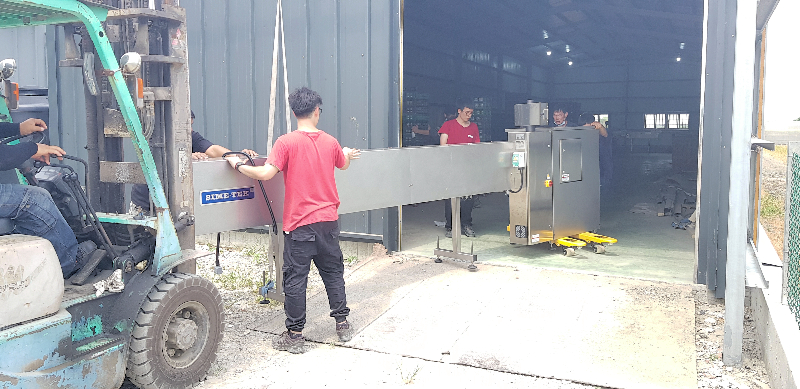 分級機移入場區內