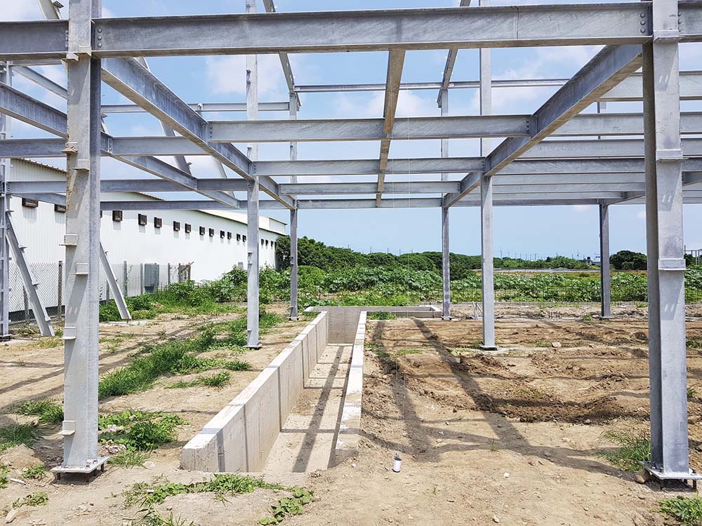 雞舍與糞溝相對位置